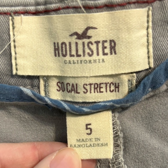 HOLLISTER | Light Gray Denim Shorts - Picture 5 of 5